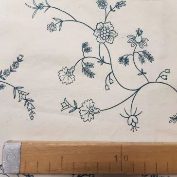   Navy blue small floral vine patterned pre-washed premium cotton percale / fine cotton fabric 220 cm wide