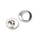 Gombalap fém alappal, kárpitos gomb 28" fém 17,78mm - nikkel (500 szett) Gombalap fém alappal, kárpitos gomb 28" fém 17,78mm - nikkel (500 szett)