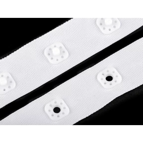 Body kapocs - patentos szalag folyóméteres szélesége 17 mm - 1 fehér Body kapocs - patentos szalag folyóméteres szélesége 17 mm - 1 fehér