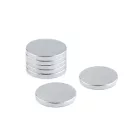 Mágnes Ø15 mm nagyon erős - nikkel (120 db-os csomagolás) Mágnes Ø15 mm nagyon erős - nikkel (120 db-os csomagolás)