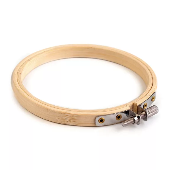 Bambusz hímzőkeret Ø10 cm - bükk (1 db-os csomagolás) Bambusz hímzőkeret Ø10 cm - bükk (1 db-os csomagolás)