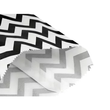   Papír zacskó chevron, pöttyök 10x14 cm - 1 fehér-fekete chevron (500 db-os csomagolás)
