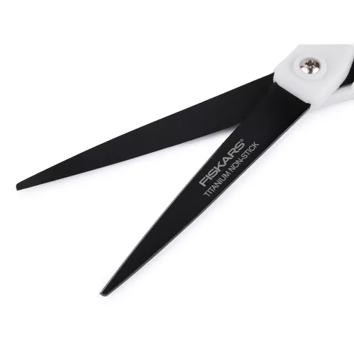 Fiskarsz titán kés hossza 21 cm