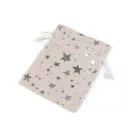 Len ajándék zsák fényes csillagok 13x18 cm tasak - 1 nyers-natür ezüst (10 db-os csomagolás) Len ajándék zsák fényes csillagok 13x18 cm tasak - 1 nyers-natür ezüst (10 db-os csomagolás)