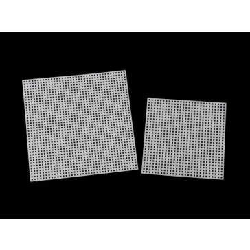   Műanyag kanava / hímzőrács - 2 (14,2x14,2 cm) fehér (20 db-os csomagolás)