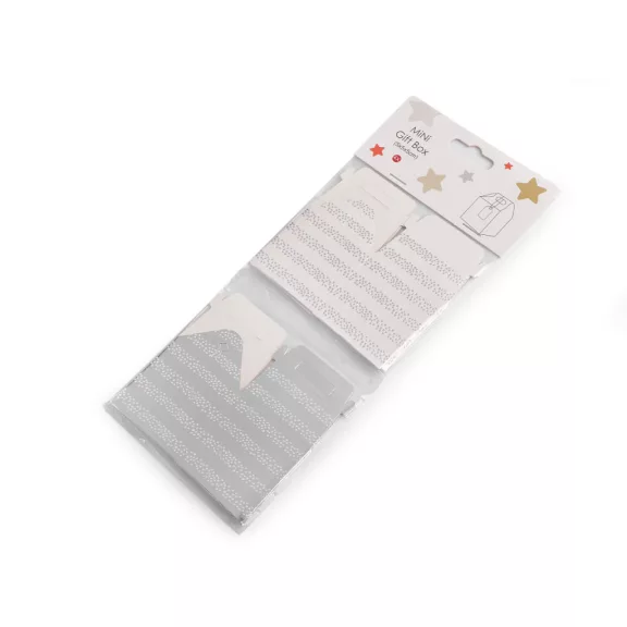 Mini ajándék doboz cimkével - 4 ezüst (4 db-os csomagolás) Mini ajándék doboz cimkével - 4 ezüst (4 db-os csomagolás)