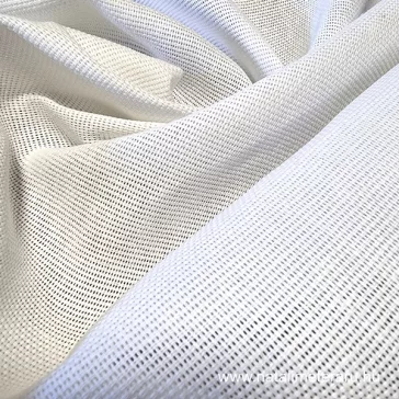 Fehér, 160 g/m2, pamutvászon hímzéshez
