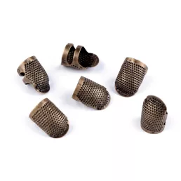 Fém újvédő, állítható méret