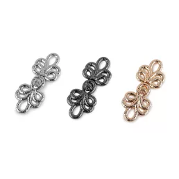 Díszes ruha filigrán kapocs