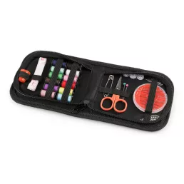 Varrókészlet tokban