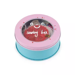 Varrókészlet fémdobozban