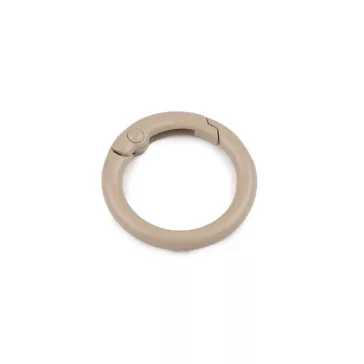   Karabiner karika lakkozott Ø18 mm - 8 világos bézs (50 db-os csomagolás)