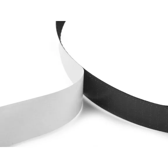 Öntapadós tépőzár horgos oldal 25 mm széles - 2 fekete (25 m-es csomagolás) Öntapadós tépőzár horgos oldal 25 mm széles - 2 fekete (25 m-es csomagolás)