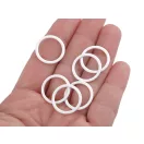 Fém karika Ø15 mm lakkozott - 1 fehér (100 db-os csomagolás) Fém karika Ø15 mm lakkozott - 1 fehér (100 db-os csomagolás)