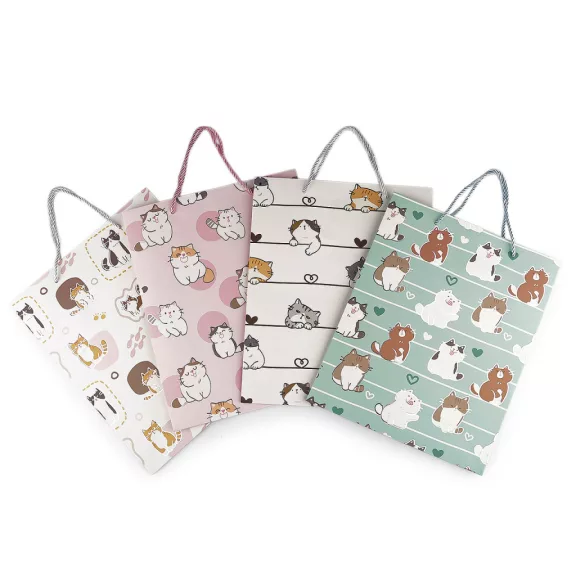 Ajándéktasak cicus 26x32 cm - variáns készlet (12 db-os csomagolás) Ajándéktasak cicus 26x32 cm - variáns készlet (12 db-os csomagolás)
