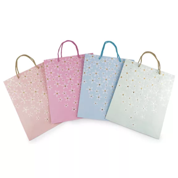 Ajándéktáska virág mintás 26x32 cm - variáns készlet (12 db-os csomagolás) Ajándéktáska virág mintás 26x32 cm - variáns készlet (12 db-os csomagolás)