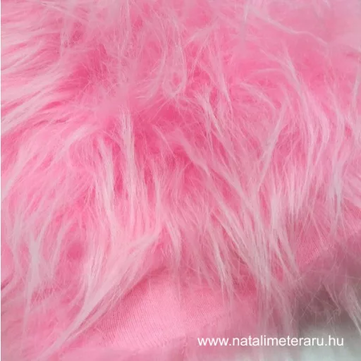 Rózsaszín hosszú szálú műszőrme 