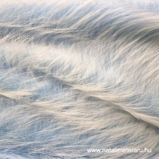 Világos kék hosszú szálú műszőrme csík 30 cm x 148 cm