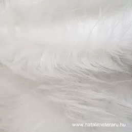 Törtfehér hosszú szálú prémium műszőrme 