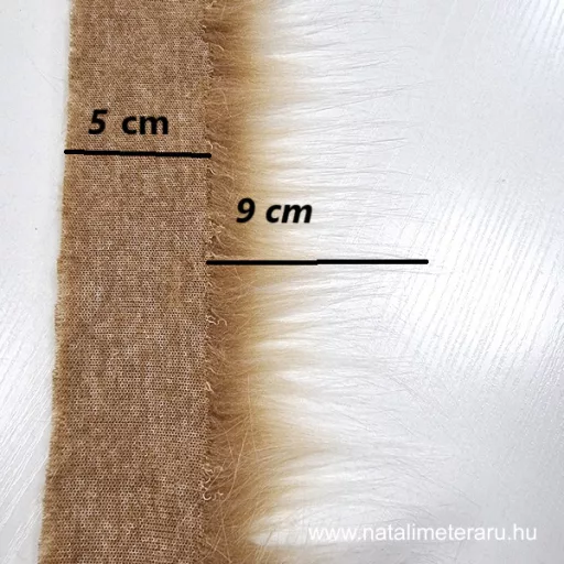 Melánzs bézs hosszú szálú műszőrme csík  5 cm x 148 cm