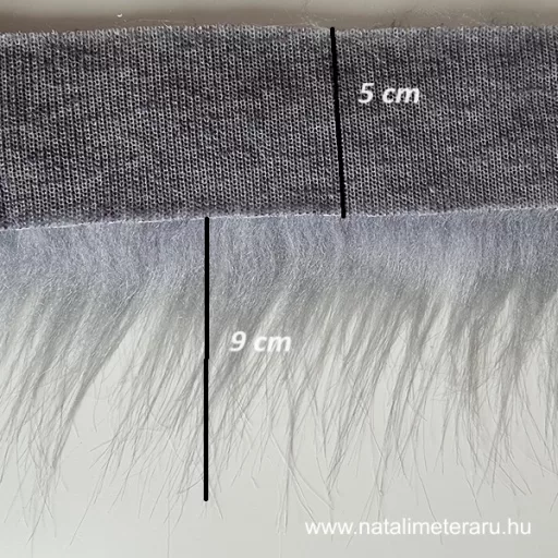Füst szürke hosszú szálú műszőrme csík 5 cm x 148 cm