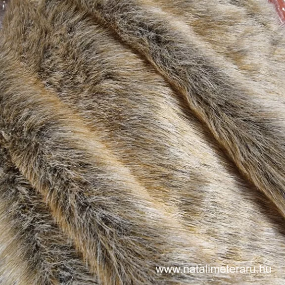 Melánzs őzbarna középhosszú műszőrme csík 40 cm x 148 cm Melánzs őzbarna középhosszú műszőrme csík 40 cm x 148 cm