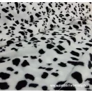 Fehér, fekete foltos (Dalmata) műszőrme csík 40 cm x 148 cm