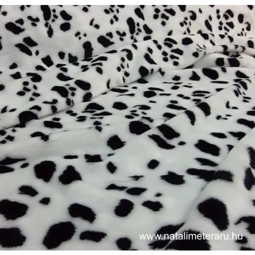 Fehér, fekete foltos (Dalmata) rövid szálú műszőrme