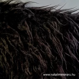Fekete racka jellegű középhosszú műszőrme