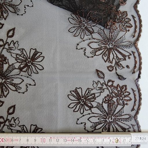 Fekete tüll csipke bronz hímzéssel